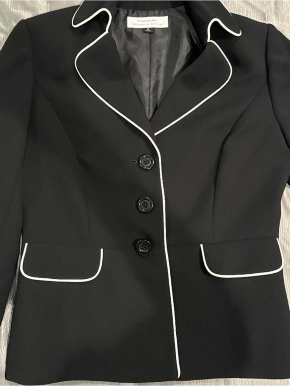 Tahari Black Blazer with White Piping Arthur S Levine New without tags